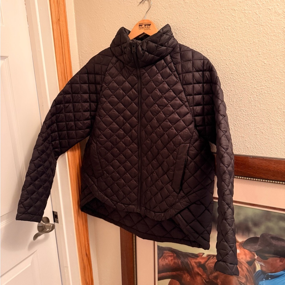 Athleta Black Featherless Puffer Jacket-Lrg